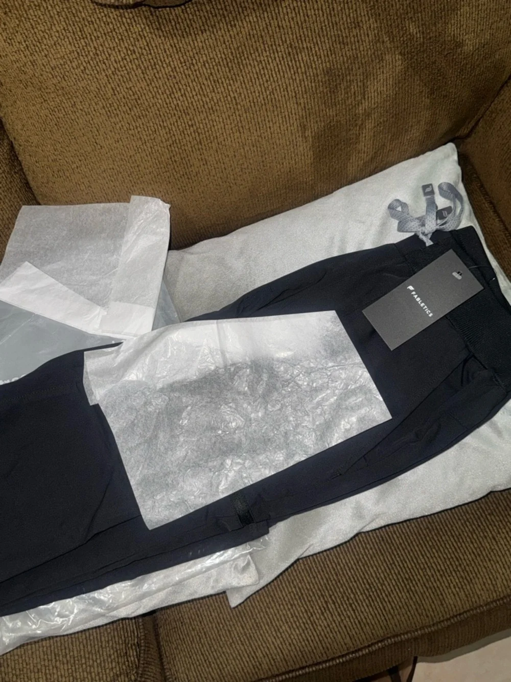 Fabletics I Men’s I All-Shift Scrub Jogger I Black I Size: M I Inseam: 28”